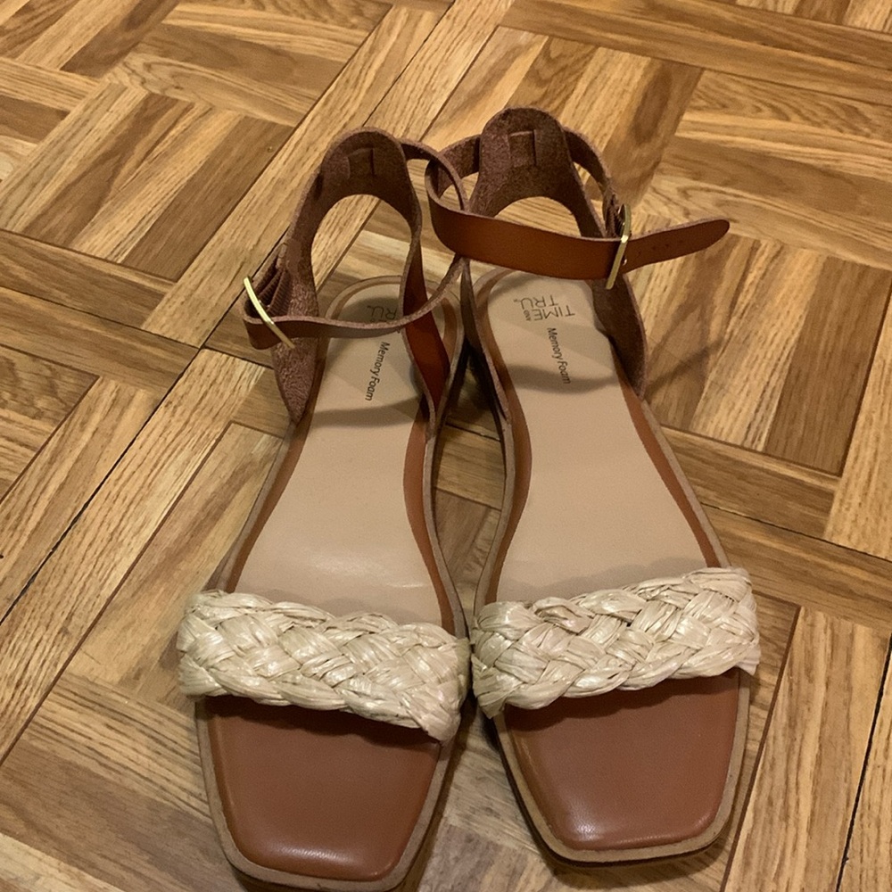 Time and True Women’s sandals
